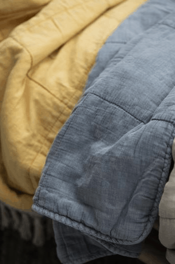 sengetæppe-quilt-gul
